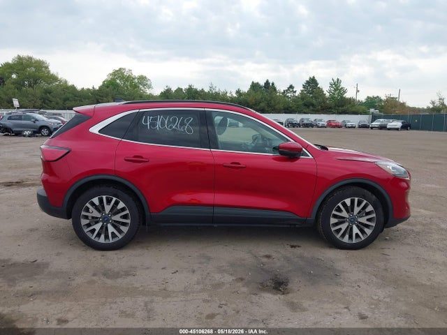 45106268 :رقم المزاد ، 1FMCU9J98LUA25689 vin ، 2020 Ford Escape Titanium مزاد بيع