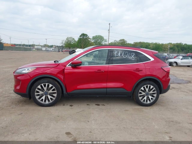 45106268 :رقم المزاد ، 1FMCU9J98LUA25689 vin ، 2020 Ford Escape Titanium مزاد بيع