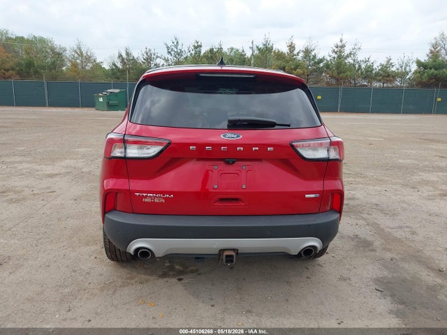 45106268 :رقم المزاد ، 1FMCU9J98LUA25689 vin ، 2020 Ford Escape Titanium مزاد بيع
