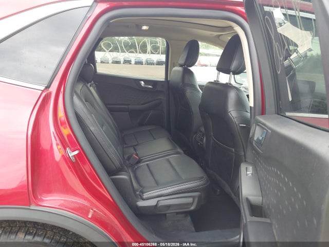 45106268 :رقم المزاد ، 1FMCU9J98LUA25689 vin ، 2020 Ford Escape Titanium مزاد بيع