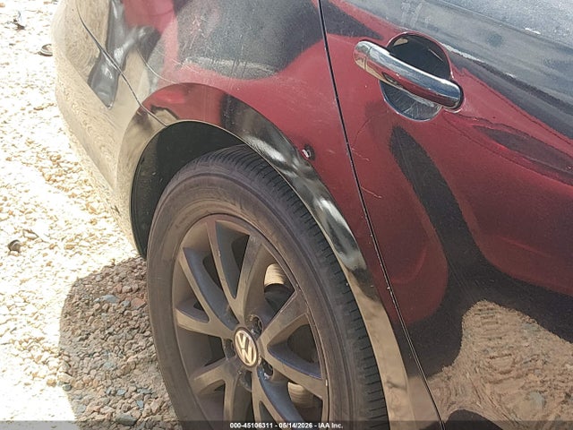 45106311 :رقم المزاد ، 3VWD17AJ2FM239437 vin ، 2015 Volkswagen Jetta 1.8t Se مزاد بيع