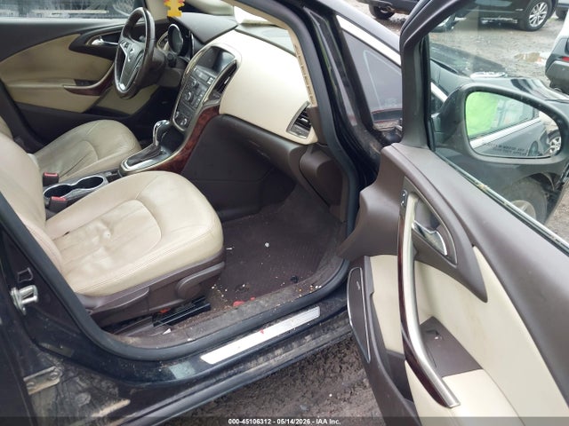 45106312 :رقم المزاد ، 1G4PS5SK5C4151378 vin ، 2012 Buick Verano Leather Group مزاد بيع