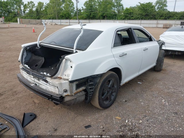 2013 Chrysler 300c Awd მანქანა იყიდება აუქციონზე, vin: 2C3CCAKTXDH573608, აუქციონის ნომერი: 45106319