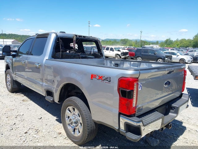 1FT8W3BT2PED89537 Ford F-350 Lariat