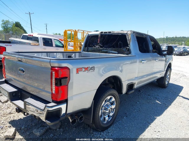 1FT8W3BT2PED89537 Ford F-350 Lariat