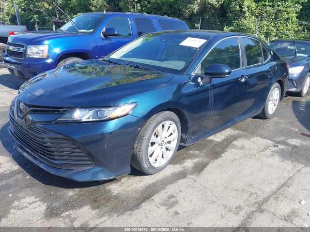 Продаж на аукціоні авто 2018 Toyota Camry Le, vin: 4T1B11HK9JU566780, номер лоту: 45106352