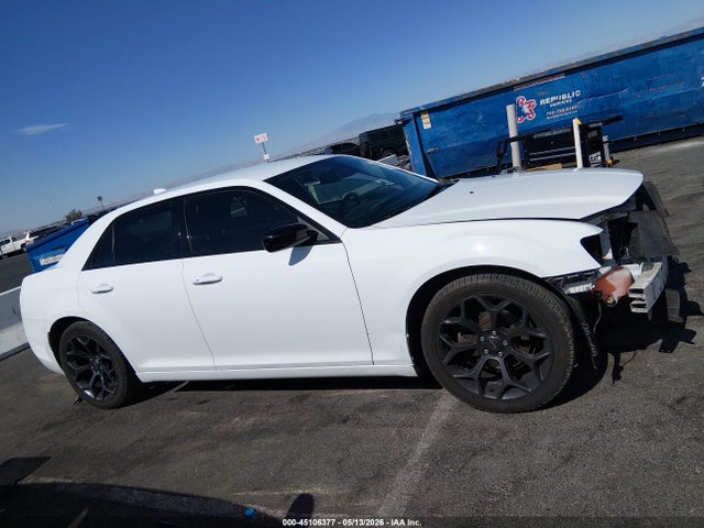 Chrysler 300 Touring 2019 2C3CCAAG6KH581030 Image 14