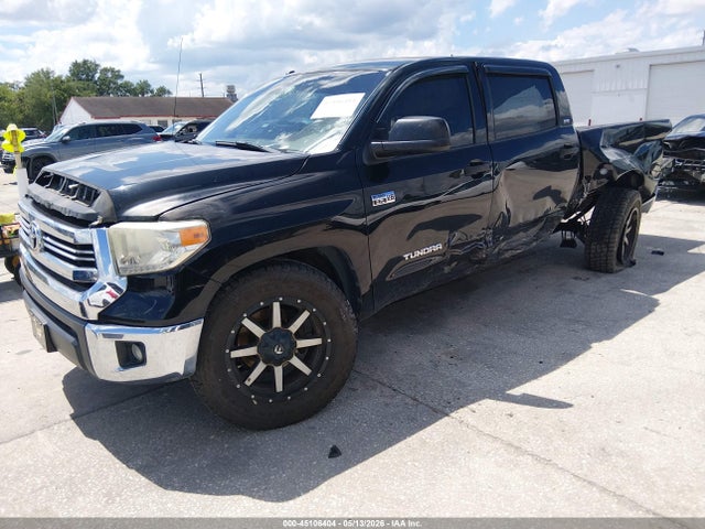 Продажа на аукционе авто 2017 Toyota Tundra Sr5 5.7l V8, vin: 5TFDW5F18HX622653, номер лота: 45106404
