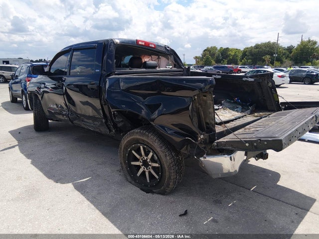 Продажа на аукционе авто 2017 Toyota Tundra Sr5 5.7l V8, vin: 5TFDW5F18HX622653, номер лота: 45106404