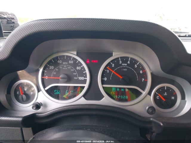 2010 Jeep Wrangler Sahara მანქანა იყიდება აუქციონზე, vin: 1J4GA5D10AL110326, აუქციონის ნომერი: 45106469