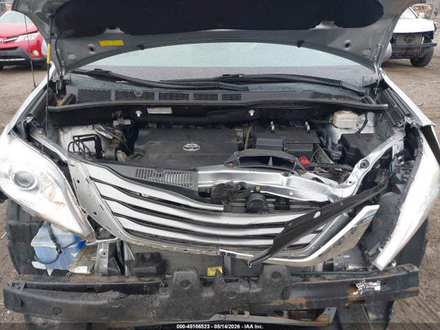 5TDKK3DC1ES458658 Toyota Sienna Le V6 8 Passenger
