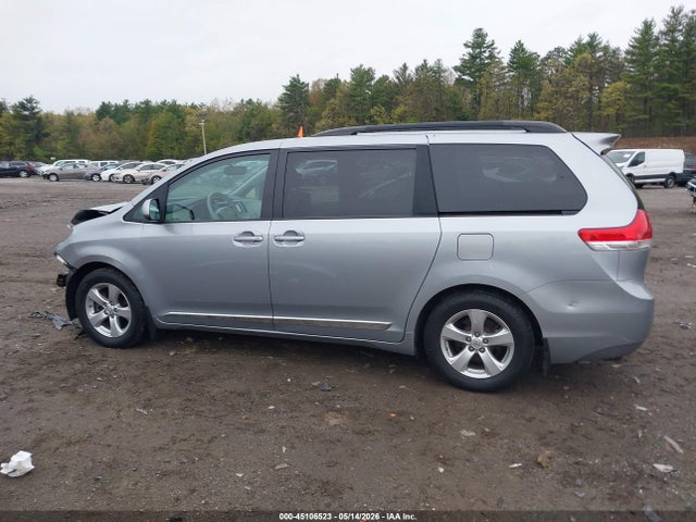 5TDKK3DC1ES458658 Toyota Sienna Le V6 8 Passenger