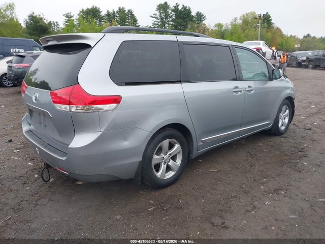5TDKK3DC1ES458658 Toyota Sienna Le V6 8 Passenger