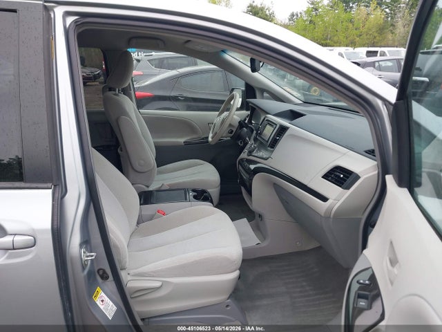 5TDKK3DC1ES458658 Toyota Sienna Le V6 8 Passenger
