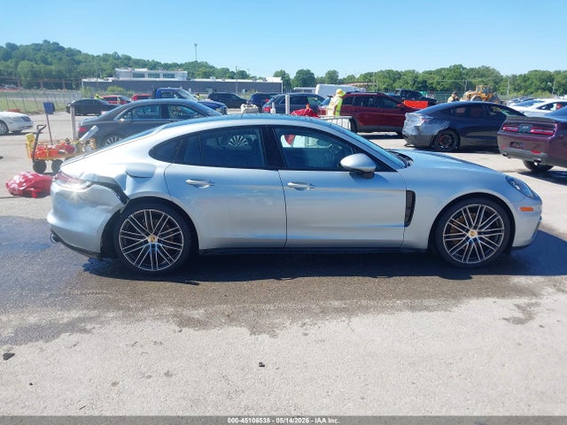 45106538 :رقم المزاد ، WP0AB2A7XJL135931 vin ، 2018 Porsche Panamera 4s مزاد بيع
