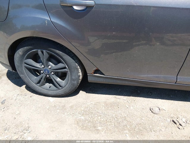 45106600 :رقم المزاد ، 1FADP3K25EL236829 vin ، 2014 Ford Focus Se مزاد بيع