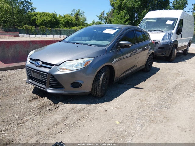 45106600 :رقم المزاد ، 1FADP3K25EL236829 vin ، 2014 Ford Focus Se مزاد بيع
