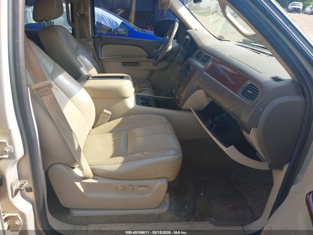 Продажа на аукционе авто 2010 Chevrolet Tahoe Lt, vin: 1GNUKBE0XAR215115, номер лота: 45106611