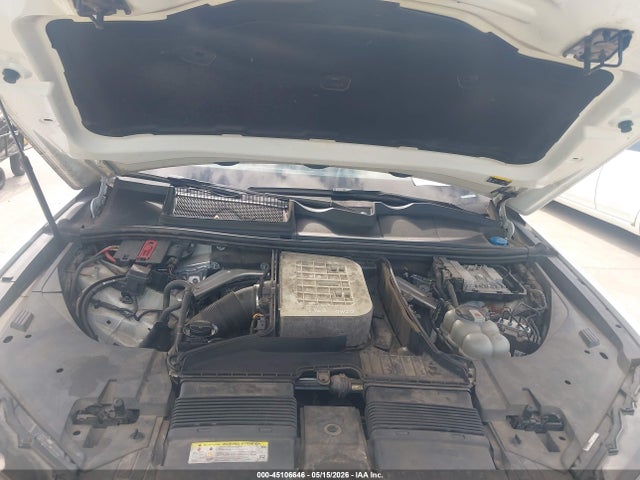 WA1LHAF70HD048791 Audi Q7 2.0t Premium