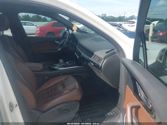 WA1LHAF70HD048791 Audi Q7 2.0t Premium