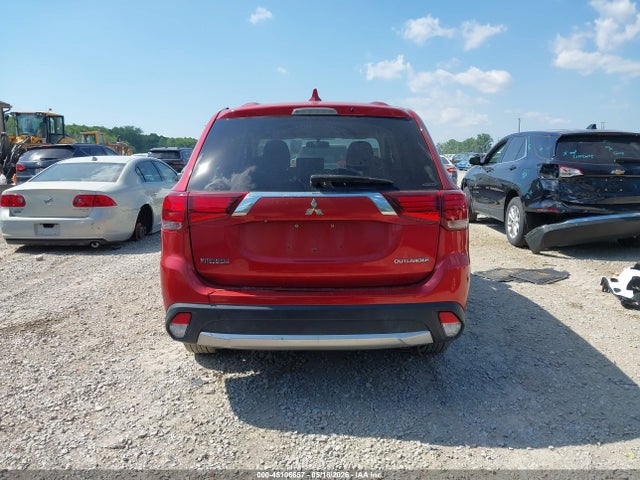 45106657 :رقم المزاد ، JA4AZ3A39JZ056630 vin ، 2018 Mitsubishi Outlander Es مزاد بيع