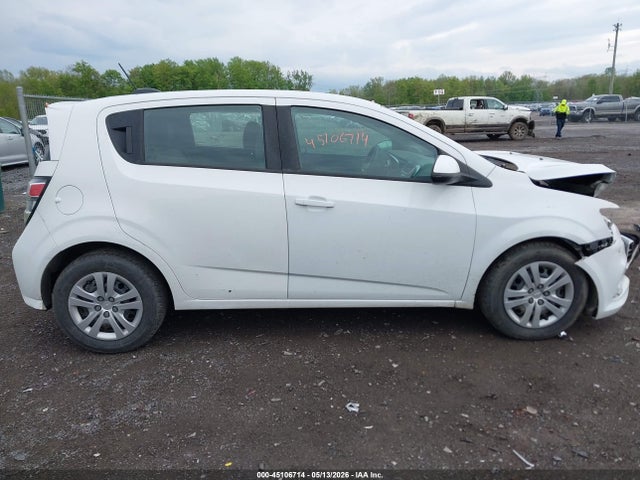 Auction sale of the 2017 Chevrolet Sonic Lt Auto, vin: 1G1JG6SH9H4146464, lot number: 45106714