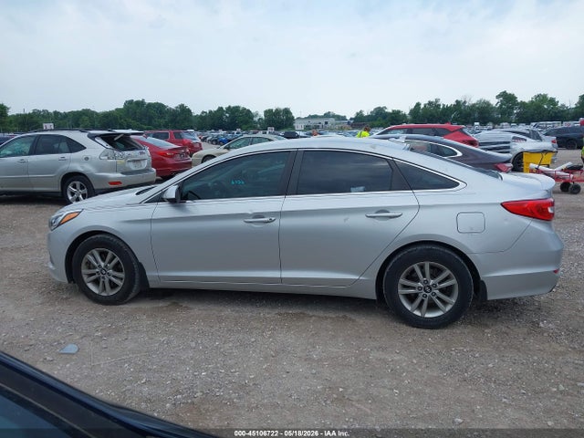Hyundai SONATA SE 2016 5NPE24AF8GH298613 Image 14