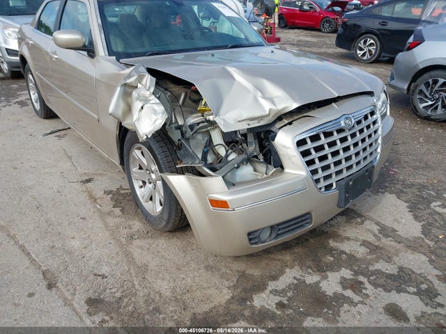 2007 Chrysler 300 Touring მანქანა იყიდება აუქციონზე, vin: 2C3KA53G27H617938, აუქციონის ნომერი: 45106726
