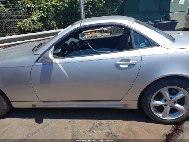 Aukcja sprzedaży 2002 Mercedes-benz Slk 320, vin: WDBKK65F62F249484, numer aukcji: 45106754