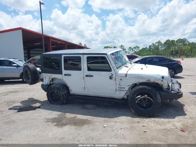 45106774 :رقم المزاد ، 1C4HJWDG8DL672838 vin ، 2013 Jeep Wrangler Unlimited Sport مزاد بيع