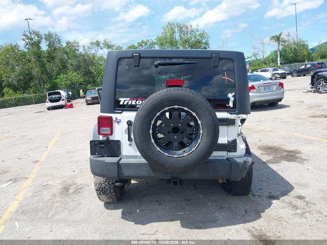 45106774 :رقم المزاد ، 1C4HJWDG8DL672838 vin ، 2013 Jeep Wrangler Unlimited Sport مزاد بيع