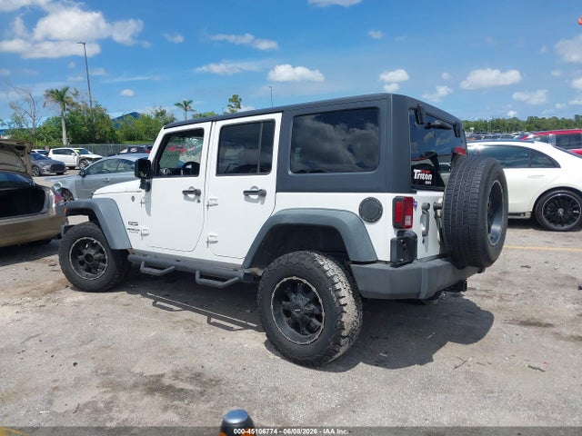 45106774 :رقم المزاد ، 1C4HJWDG8DL672838 vin ، 2013 Jeep Wrangler Unlimited Sport مزاد بيع
