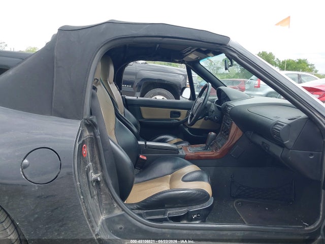 45106821 :رقم المزاد ، 4USCJ3326WLB63328 vin ، 1998 Bmw Z3 2.8 مزاد بيع