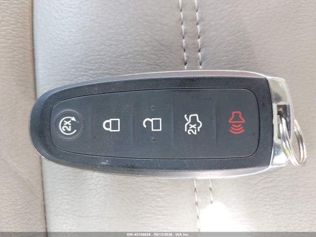Продаж на аукціоні авто 2017 Ford Escape Titanium, vin: 1FMCU0JD4HUE84886, номер лоту: 45106856