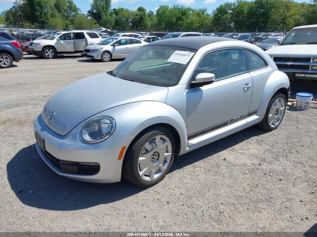 Volkswagen Beetle 2.5l 2014 3VWJP7AT7EM617334 Image 2