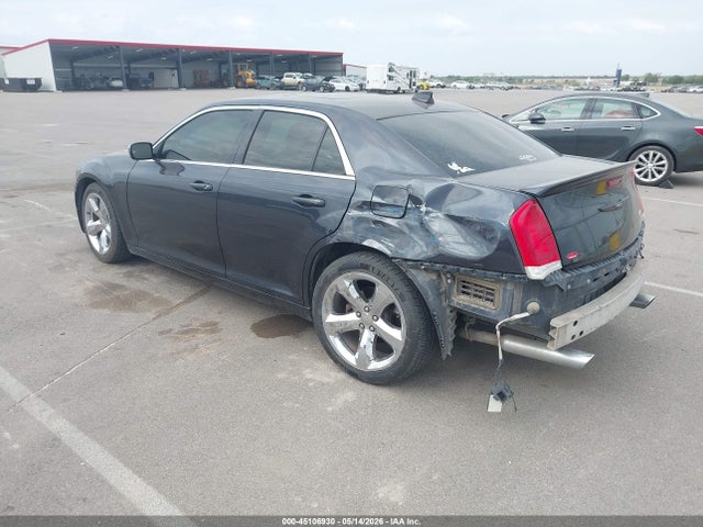 Продажа на аукционе авто 2015 Chrysler 300 300s, vin: 2C3CCABT8FH833359, номер лота: 45106930