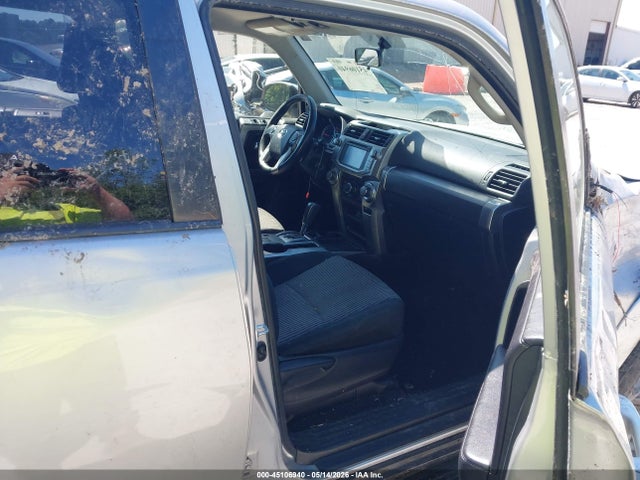 JTEZU5JR6G5141881 Toyota 4RUNNER SR5