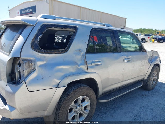 JTEZU5JR6G5141881 Toyota 4RUNNER SR5