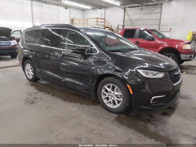 Продаж на аукціоні авто 2022 Chrysler Pacifica Touring L, vin: 2C4RC1BG7NR198975, номер лоту: 45106951