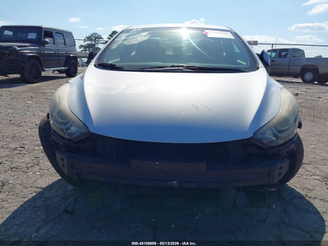 Продажа на аукционе авто 2016 Hyundai Elantra Limited, vin: KMHDH4AE8GU552372, номер лота: 45106959