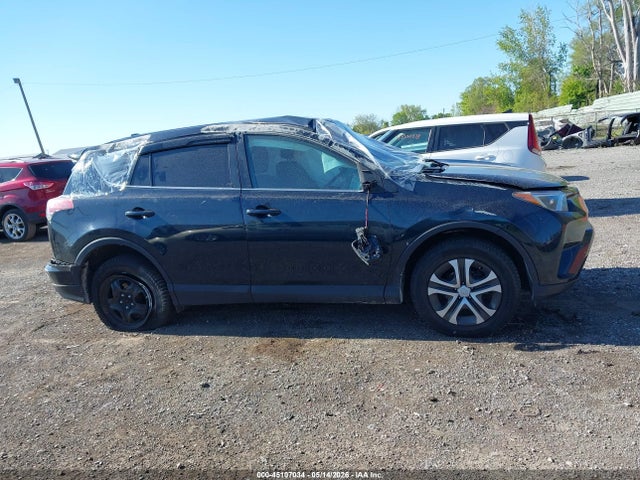 2018 Toyota Rav4 Le მანქანა იყიდება აუქციონზე, vin: 2T3BFREV4JW768786, აუქციონის ნომერი: 45107034