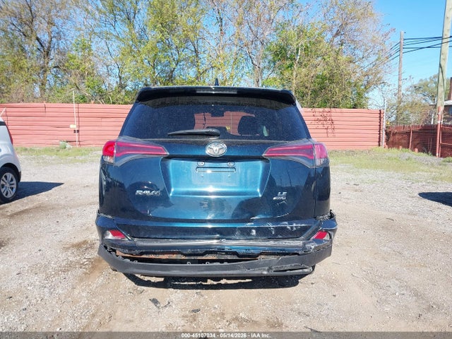 2018 Toyota Rav4 Le მანქანა იყიდება აუქციონზე, vin: 2T3BFREV4JW768786, აუქციონის ნომერი: 45107034