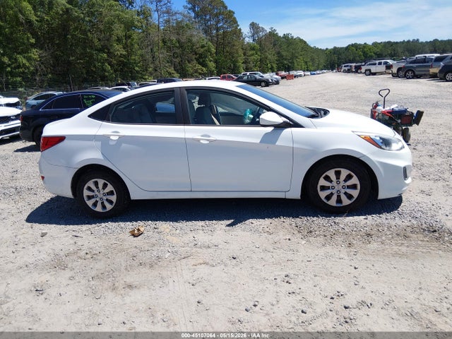 45107064 :رقم المزاد ، KMHCT4AE4HU342976 vin ، 2017 Hyundai Accent Se مزاد بيع