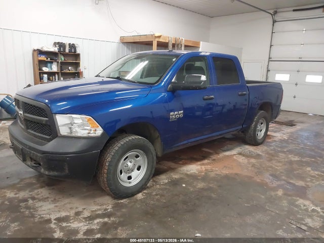3C6RR7KG1KG564200 RAM 1500 Classic Tradesman 4x4 5&#039;7 Box