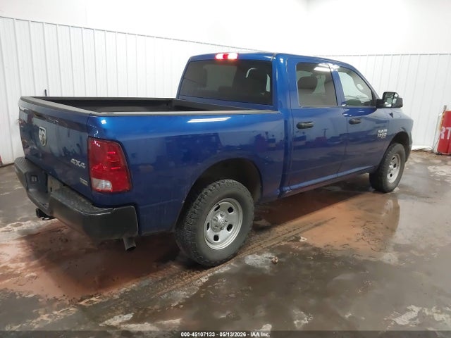 3C6RR7KG1KG564200 RAM 1500 Classic Tradesman 4x4 5&#039;7 Box