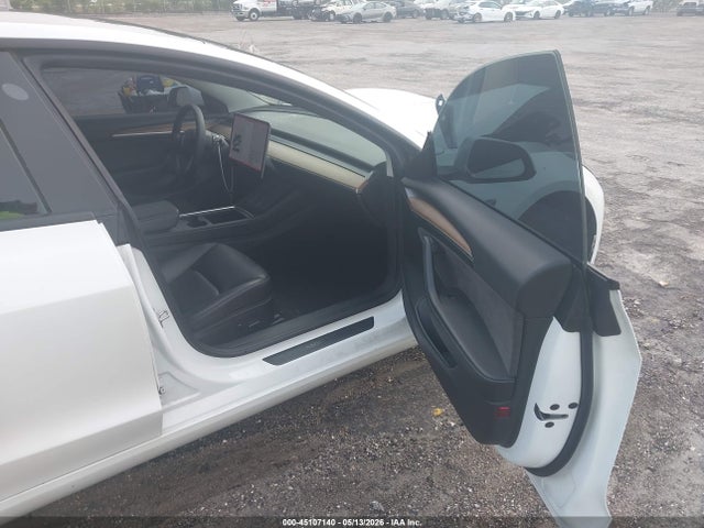 Tesla Model 3 Standard Range Plus Rear-wheel Drive 2021 5YJ3E1EA8MF091466 Image 5