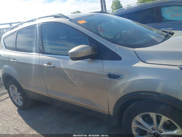 Продаж на аукціоні авто 2018 Ford Escape Se, vin: 1FMCU0GD2JUD03264, номер лоту: 45107145