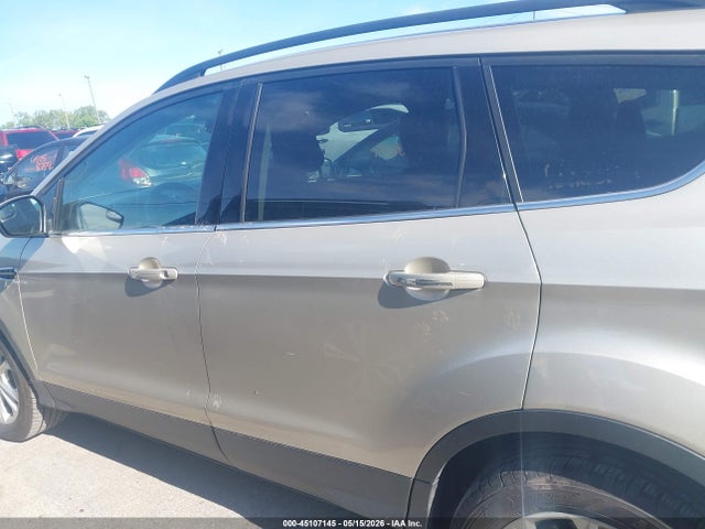 Продаж на аукціоні авто 2018 Ford Escape Se, vin: 1FMCU0GD2JUD03264, номер лоту: 45107145