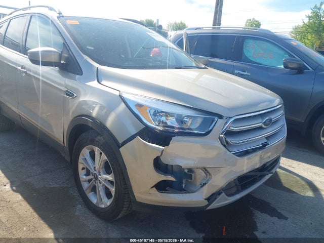 Продаж на аукціоні авто 2018 Ford Escape Se, vin: 1FMCU0GD2JUD03264, номер лоту: 45107145