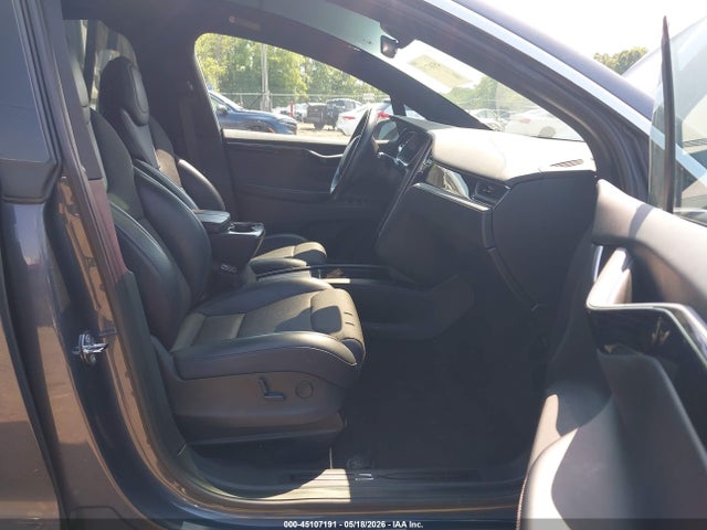Продажа на аукционе авто 2018 Tesla Model X 100d/75d/p100d, vin: 5YJXCDE23JF140246, номер лота: 45107191